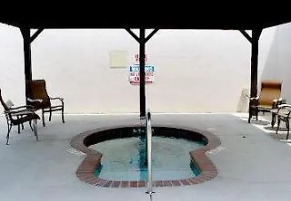 מלון Courtyard Memphis East/Bill Morris Parkway