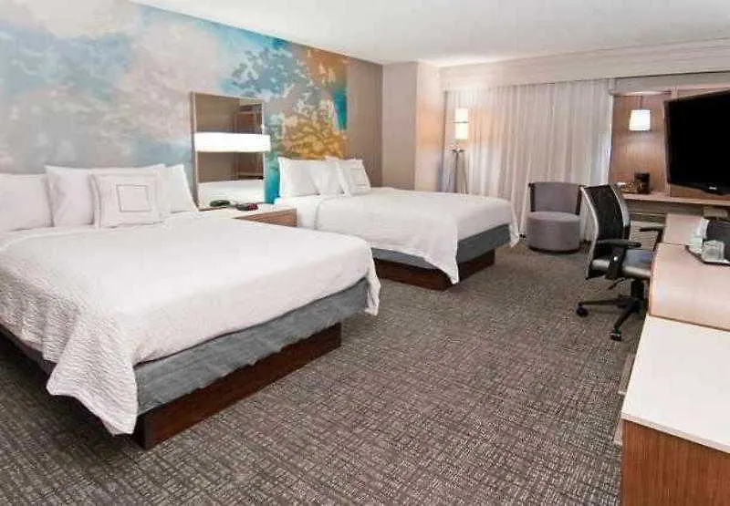 מלון Courtyard Memphis East/Bill Morris Parkway 3*,