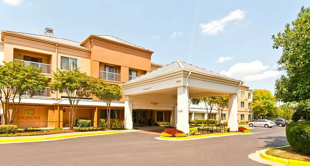 מלון Courtyard Memphis East/Bill Morris Parkway